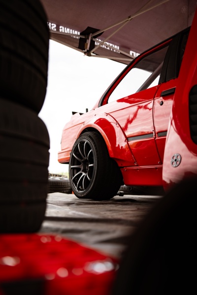 Автомобили